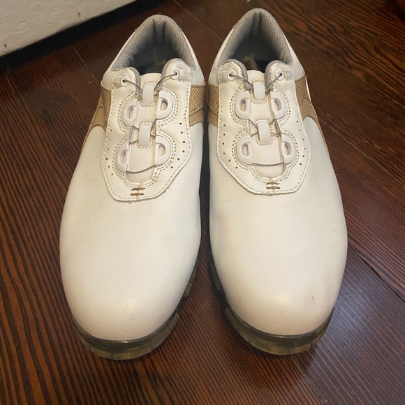 DryJoy Golf Shoes - Picture 2 of 6